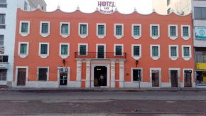  Hotel Los Monteros  Викто́рия